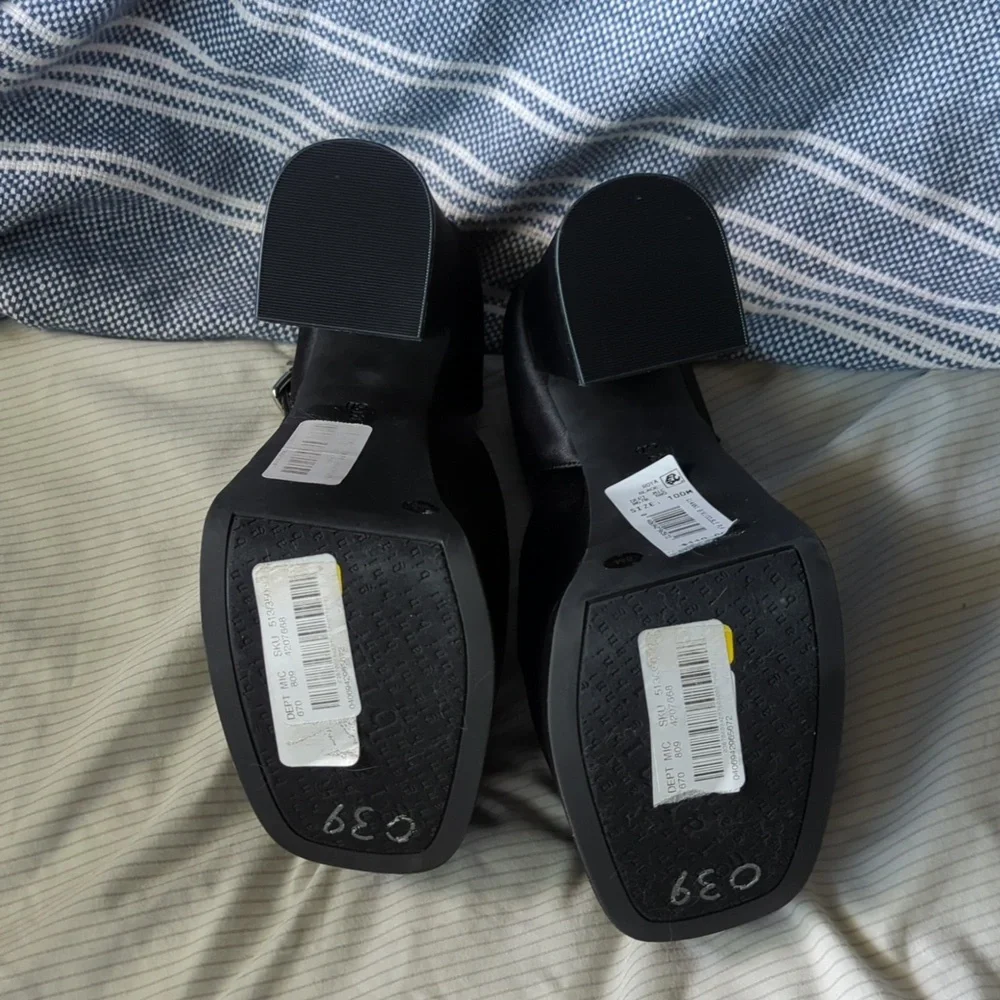 Black Gianni Bini Heels Size 8 - Picture 2 of 8